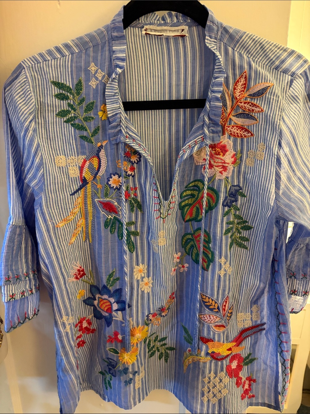 Johnny Was Embroidered Blue Stripe Women’s Tunic Top sz XS